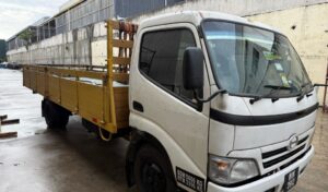 Hino WU410R-UBS Wooden Cargo[Local] Yr.2011