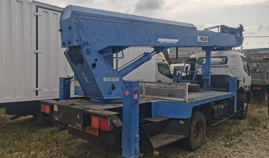 Rebuild Mitsubishi Fuso Skylift 26Meter [Unregistered] - Thumbnail 4