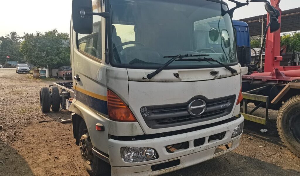 Rebuild Hino FC Chassis 2023 (Small Cab)