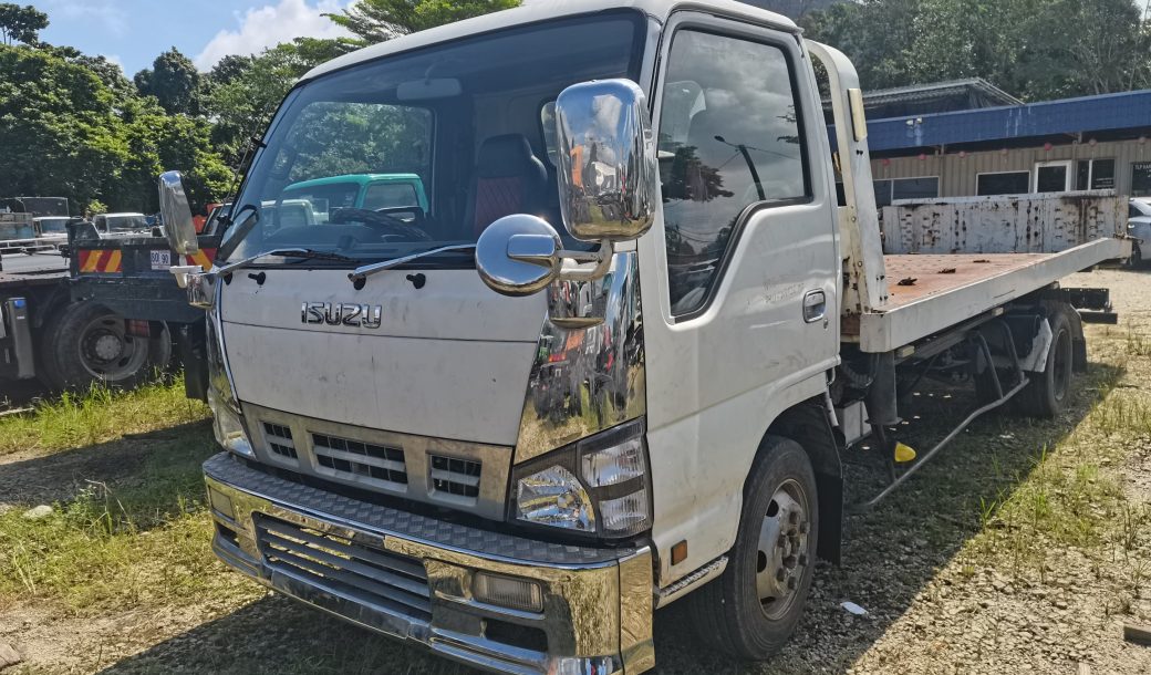 Rebuild Isuzu NPR w/ 18′ Car Carrier (Half-load) – Ori JP Import