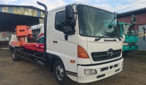 Rebuild Hino FC(Sleep bed) w/ 12T Recon. Armroll