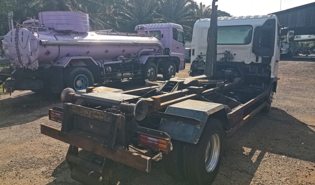 Rebuild Hino FC + 7ton New Armroll – 1yr warranty - Thumbnail 5