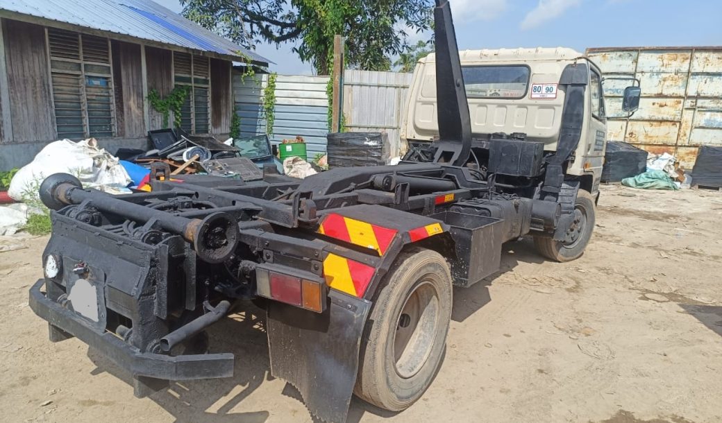 [Direct Owner]Used Isuzu NPR58L 5t Lorry Armroll - Thumbnail 4