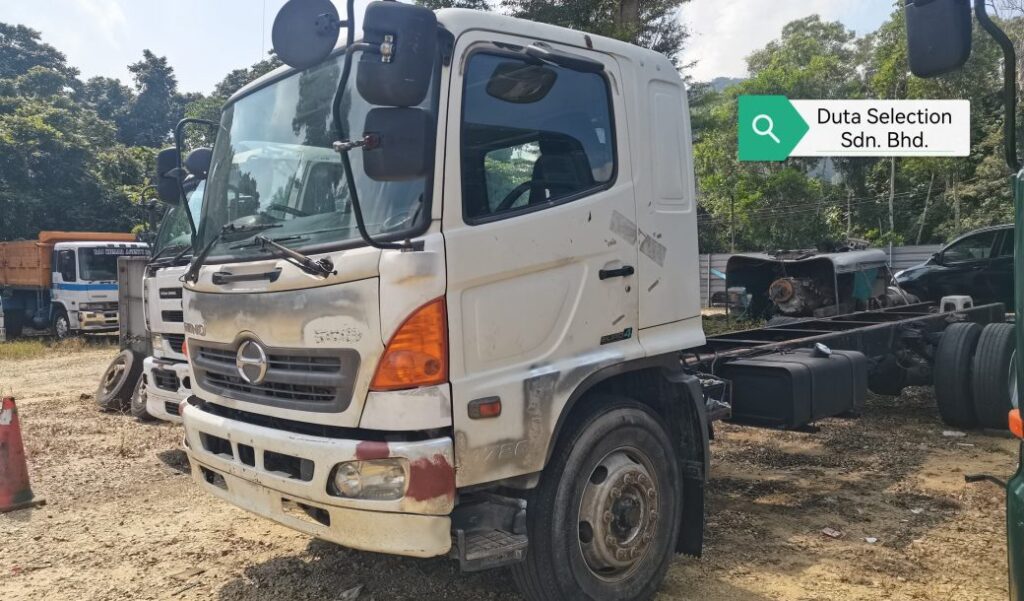 Rebuild Hino GH8J Chassis (Before service)