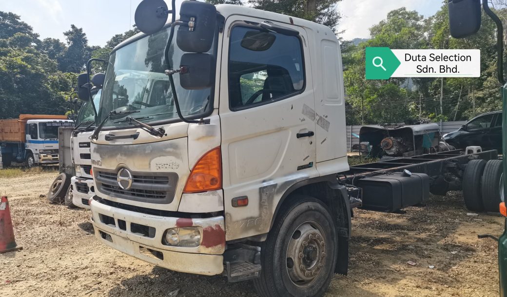 Rebuild Hino GH8J Chassis (Before service)