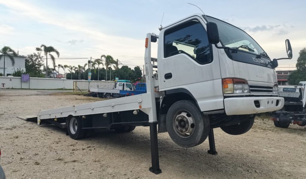 Rebuild Isuzu NPR75 Self Loader