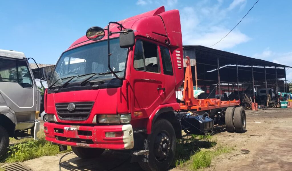 Rebuild Nissan PKC37 with NEW 17.5ft Armroll