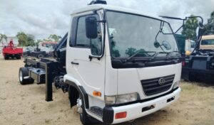 Rebuild Nissan MK with Foldable Crane 095