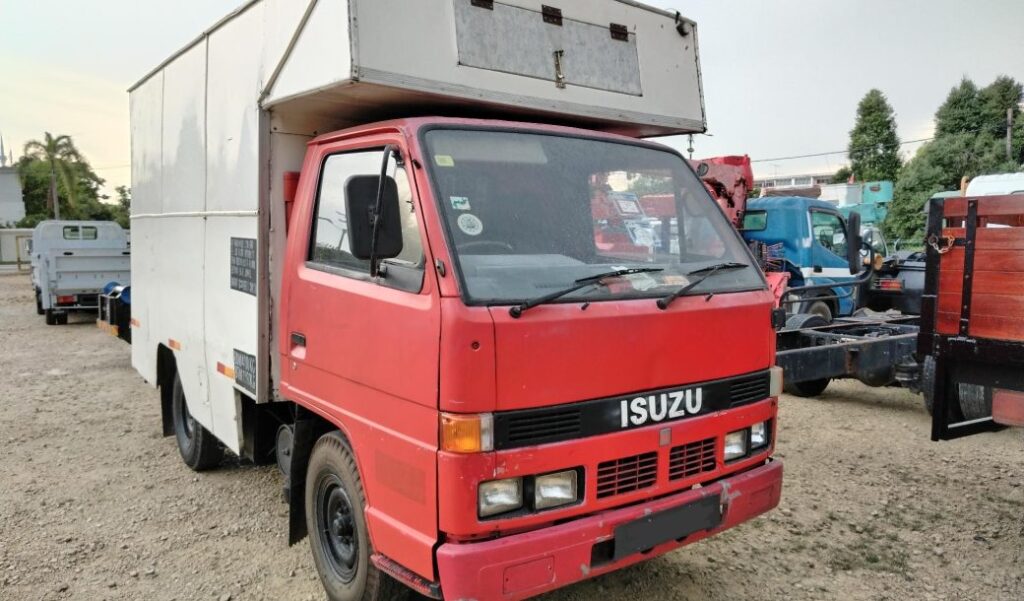 Used Isuzu NHR Box Van [Direct Owner]