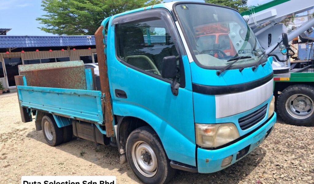 Rebuild Toyota KDY230 Steel Cargo with Tail Lift
