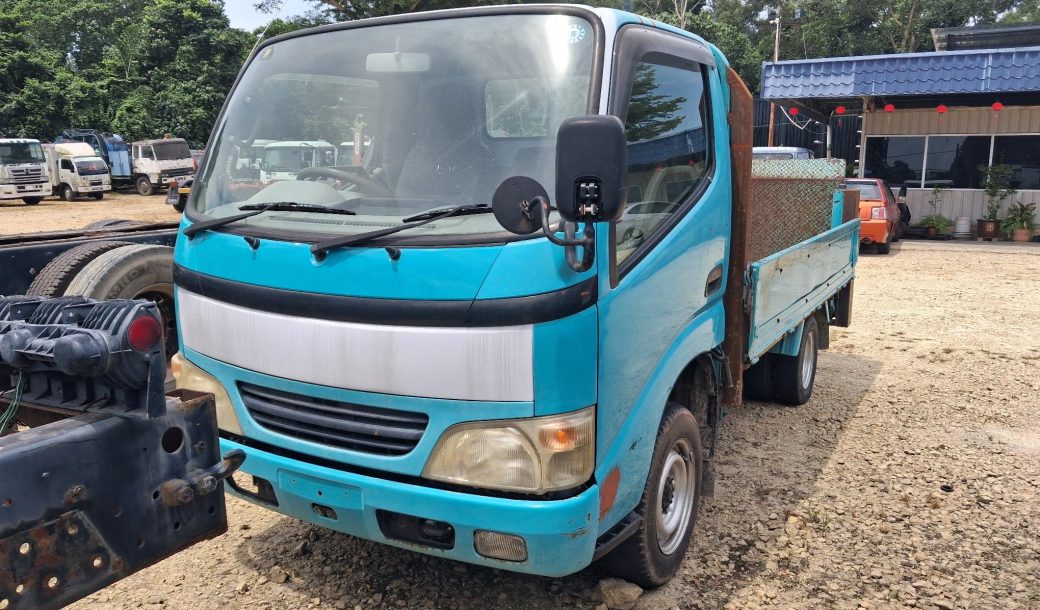 Rebuild Toyota KDY230 Steel Cargo with Tail Lift - Thumbnail 2