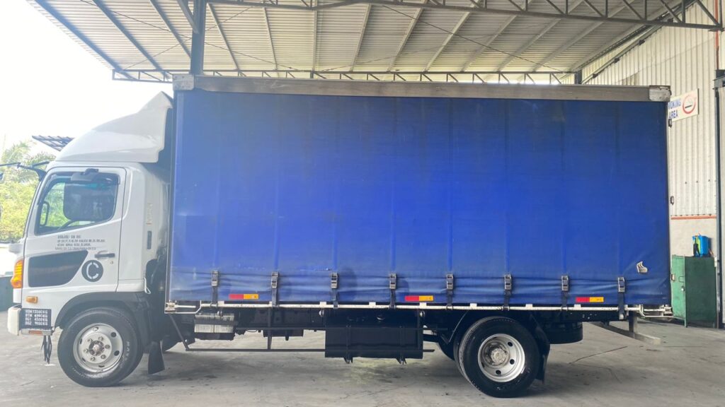 Hino FC6J Curtain Sider BDM13,500kg – Yr.2019