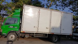 Hino XZU413 Box Truck – Green Engine