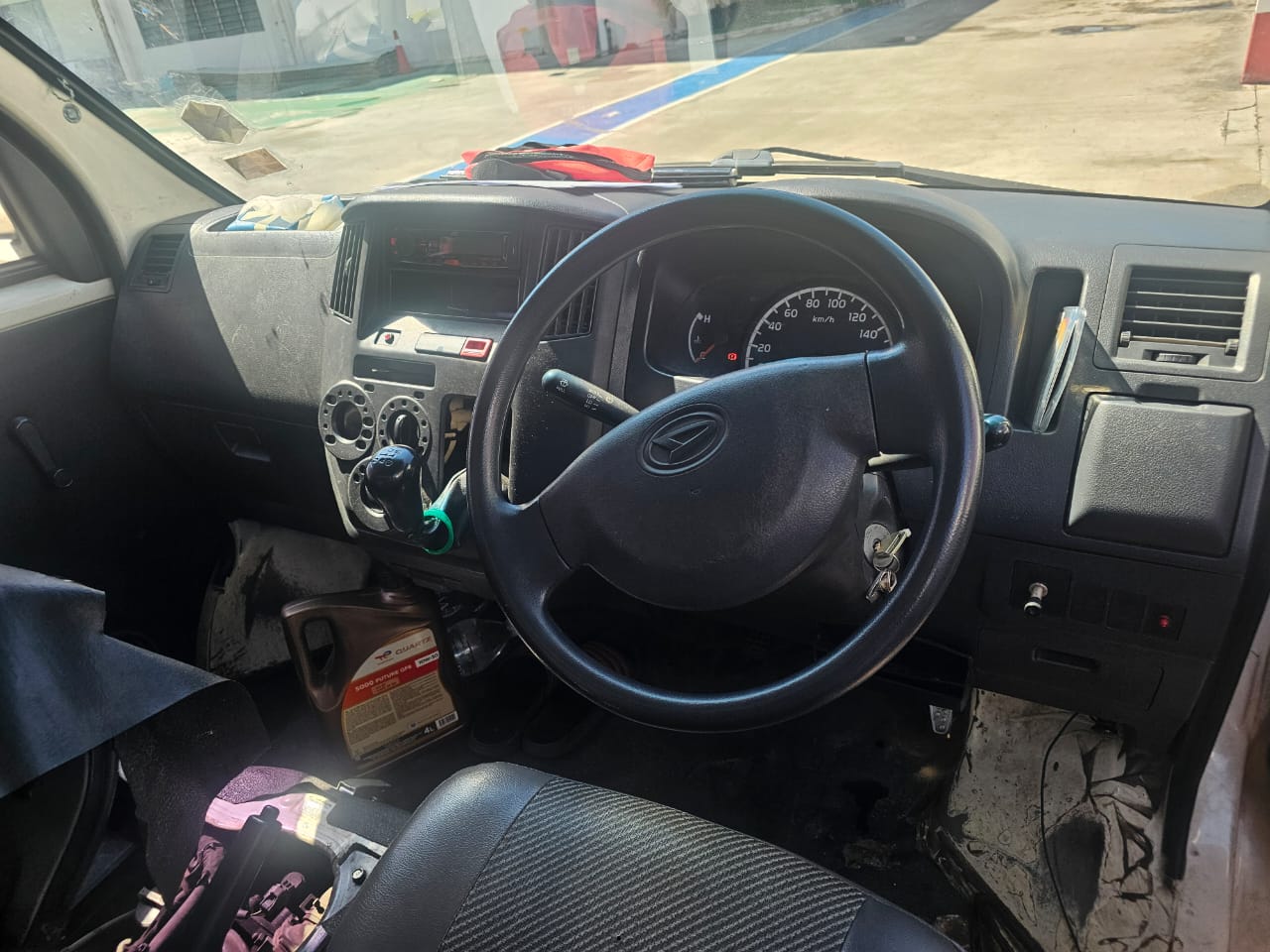 Daihatsu Gran Max Luton Box Van – Yr.15/16 - Thumbnail 3