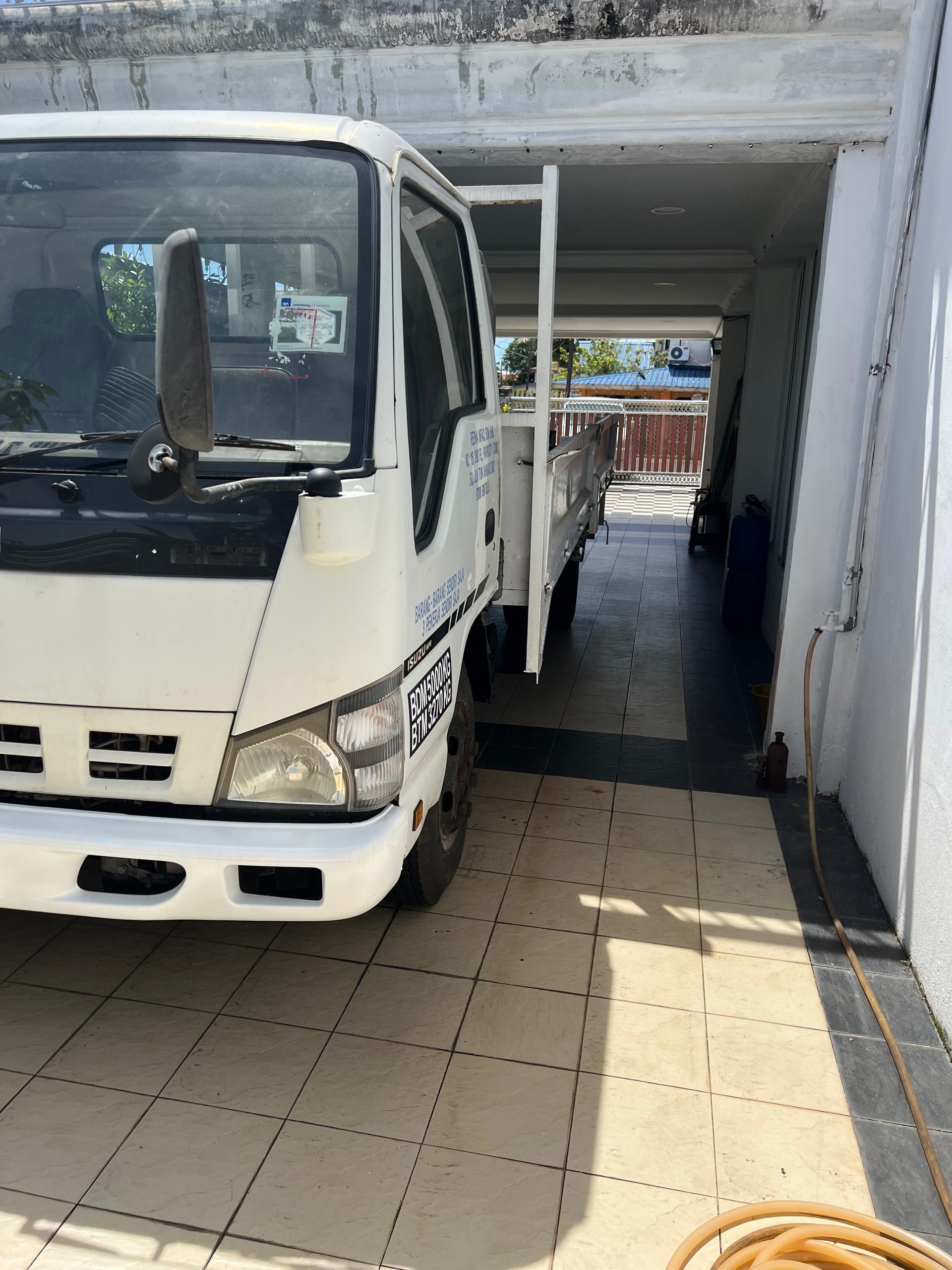 USED ISUZU NPR66 Steel Cargo - Thumbnail 2
