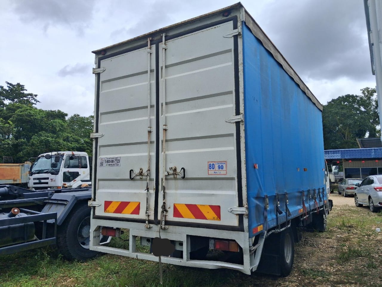 Used Nissan YU41T5 17ft Curtain Sider - Thumbnail 3