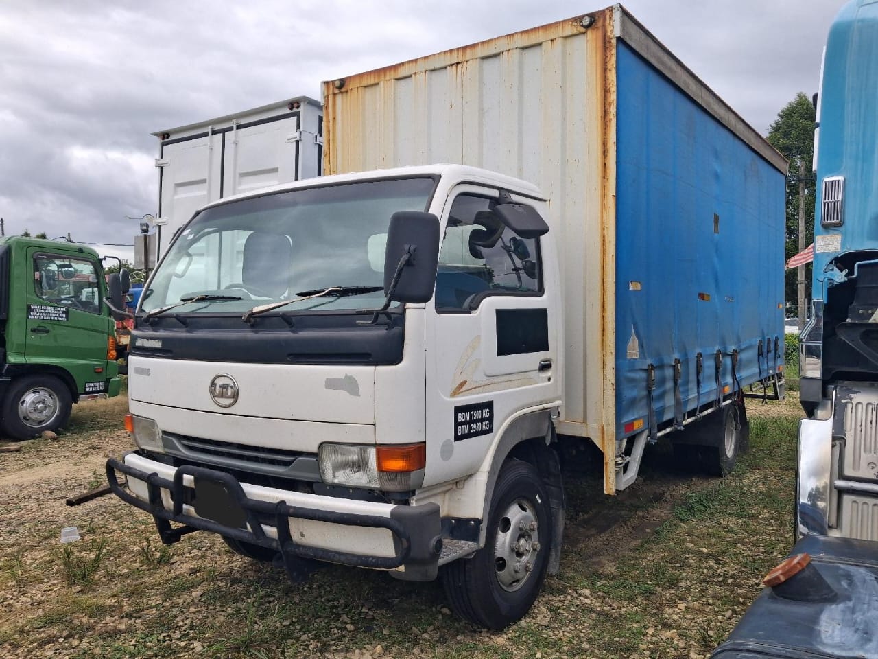 Used Nissan YU41T5 17ft Curtain Sider - Thumbnail 2