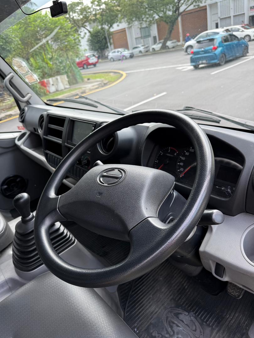HINO XZC710R – WKFRL3 21feet box - Thumbnail 3