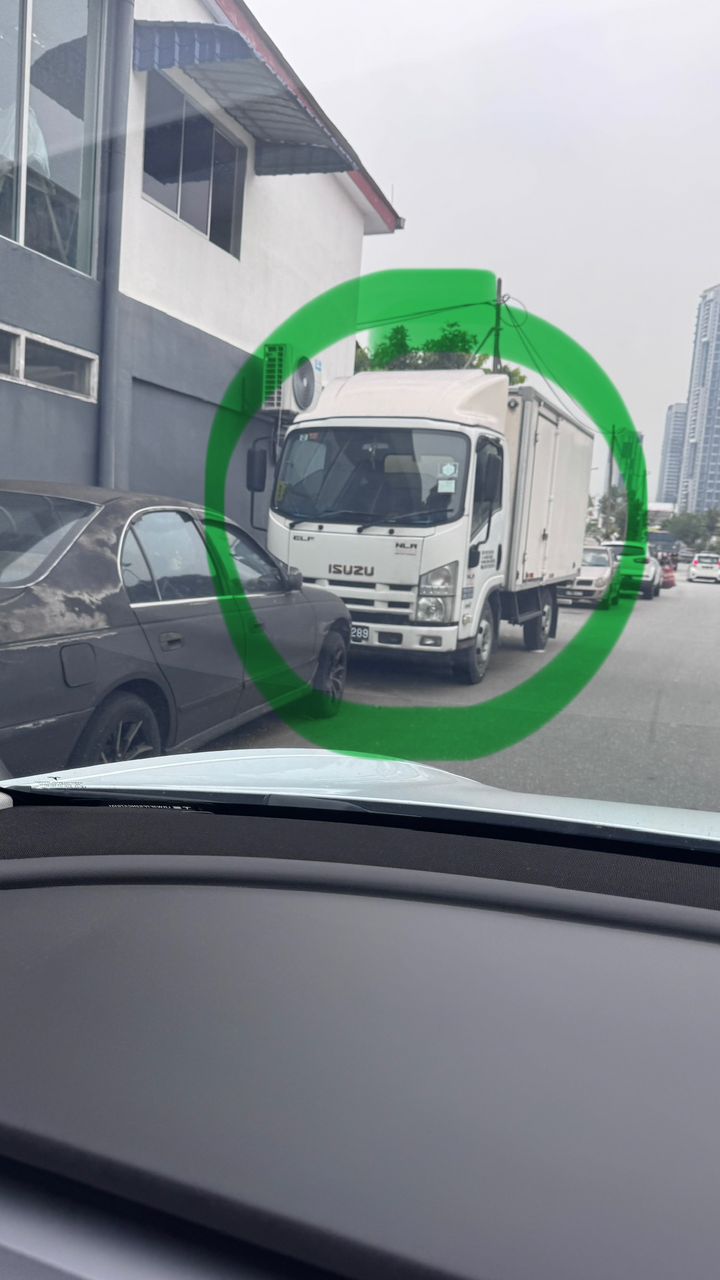 Isuzu NLR85UEE (UBS) Box Van - Image 1