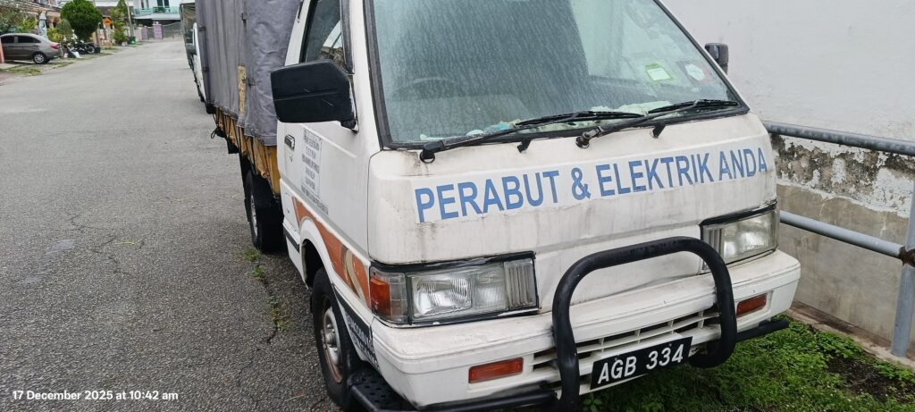 Used Nissan Vanette PGC22 Lorry 1 Tan