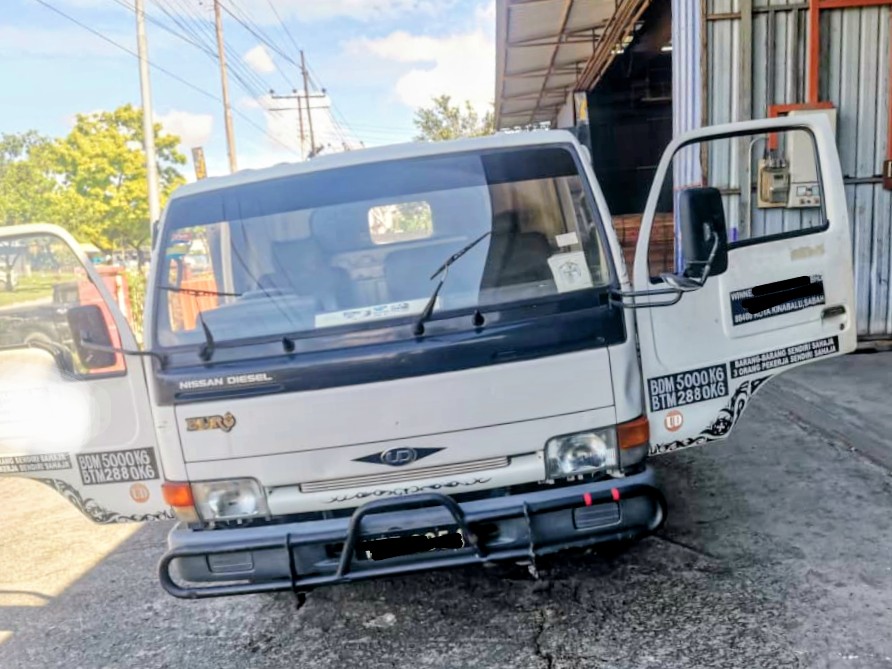 Nissan lorry YU41 BDM5,000kg