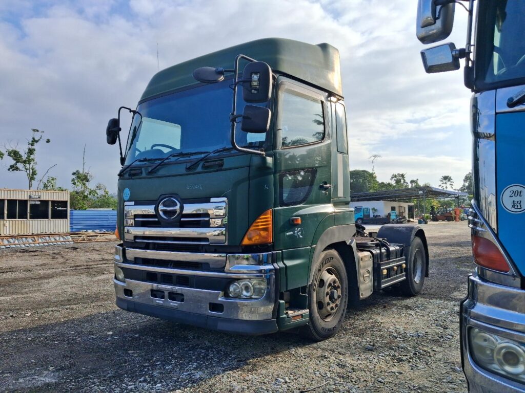 Rebuild Hino SH1E Prime Mover – High Roof