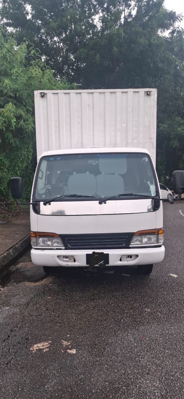Isuzu NPR71 Steel Corrugated Box Van - Thumbnail 2