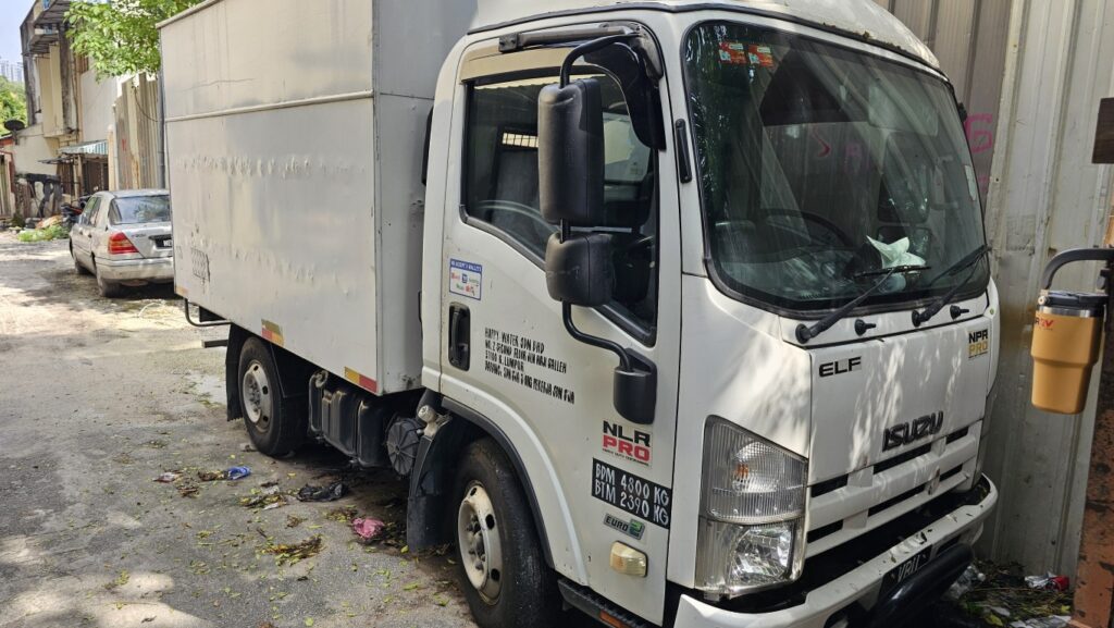 FRONT 3 2018 Isuzu NLR77 Aluminium Box Lorry