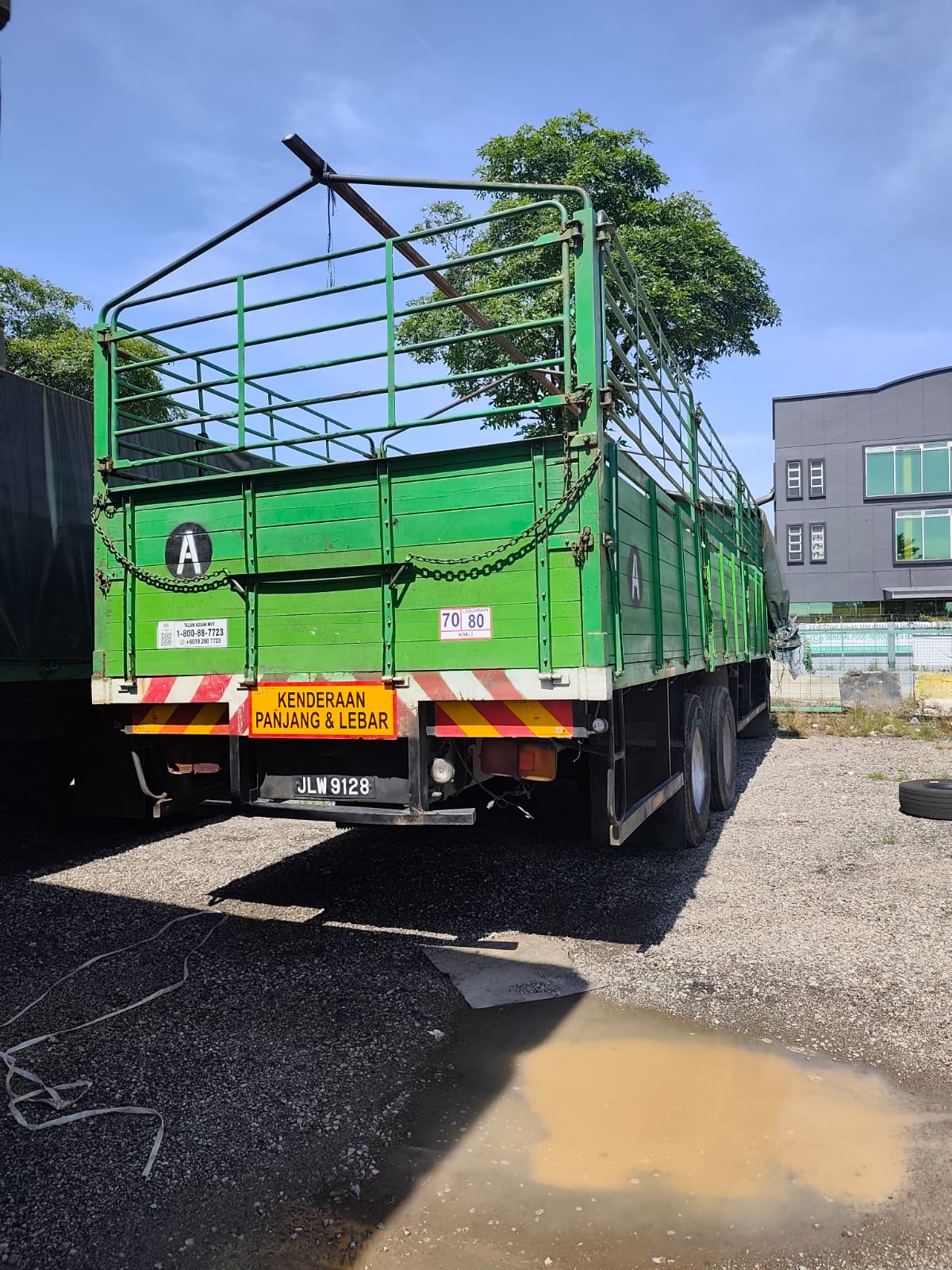 USED HINO P11C CARGO 2009 - Image 1