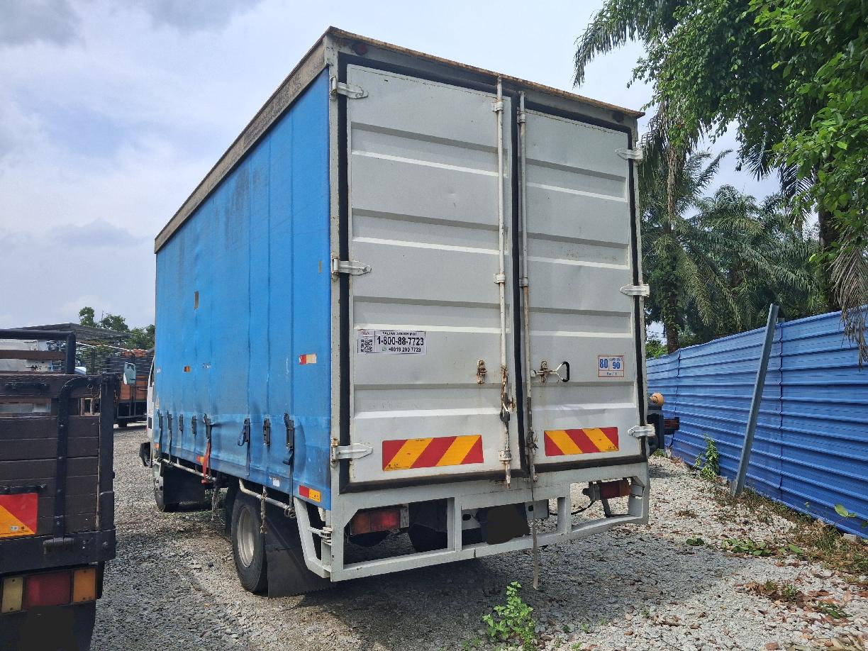 Used Local Nissan YU41 Curtain Sider - Thumbnail 2