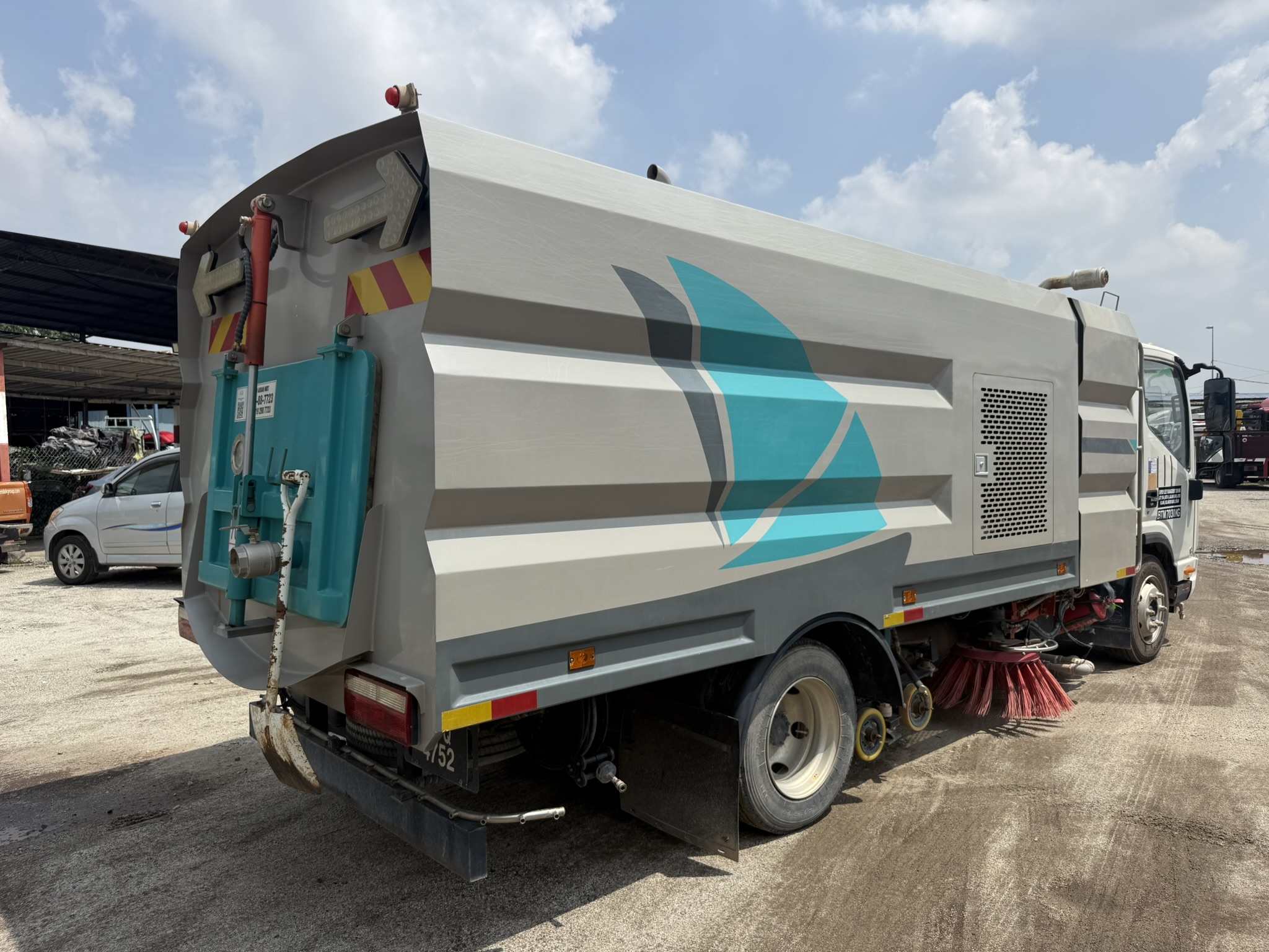 2024 JAC N75 Road Sweeper - Thumbnail 7