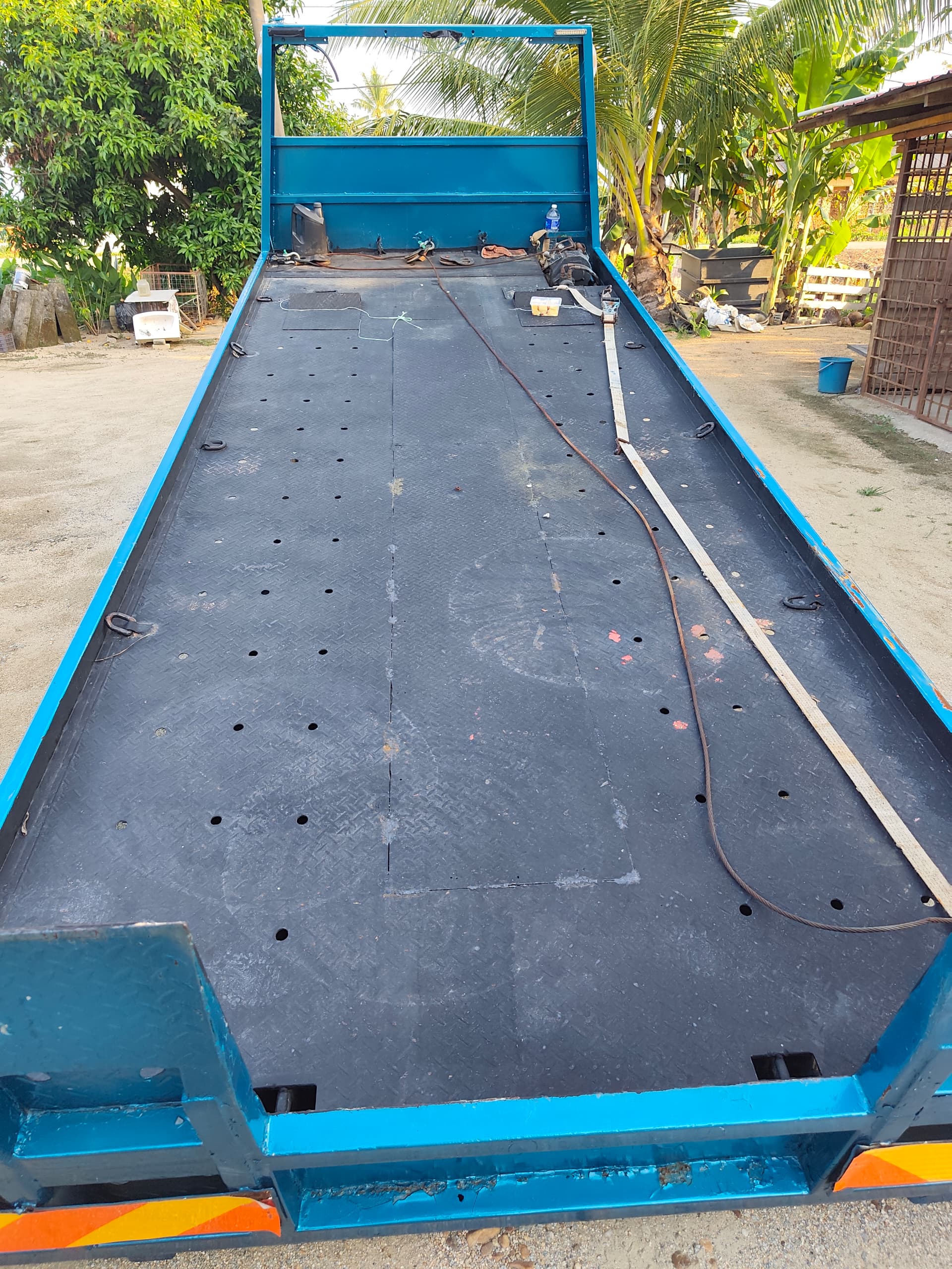 USED ISUZU NPR 66 - Thumbnail 5